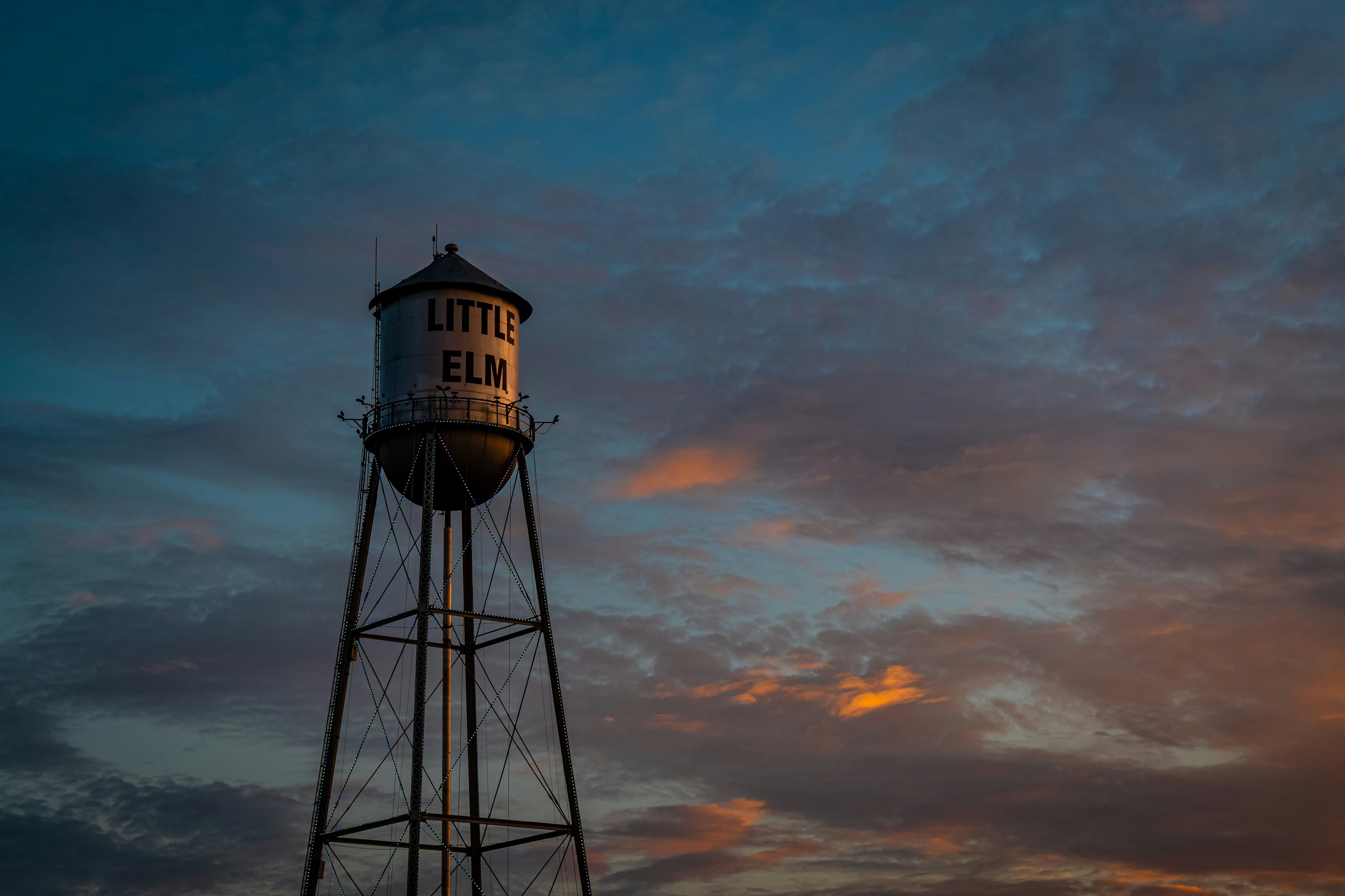 Water tower in Little Elm Texas on a sunny early morning