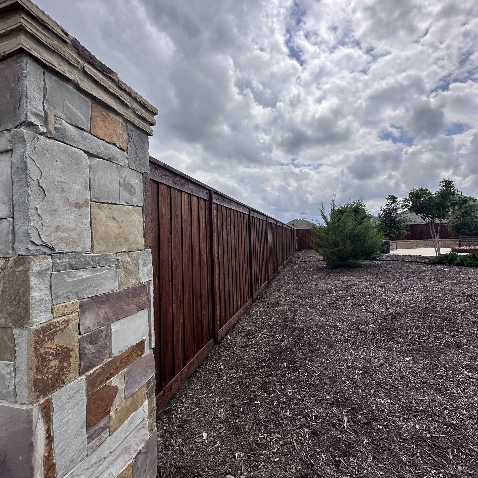 HOA Community fence staining by DUBCO